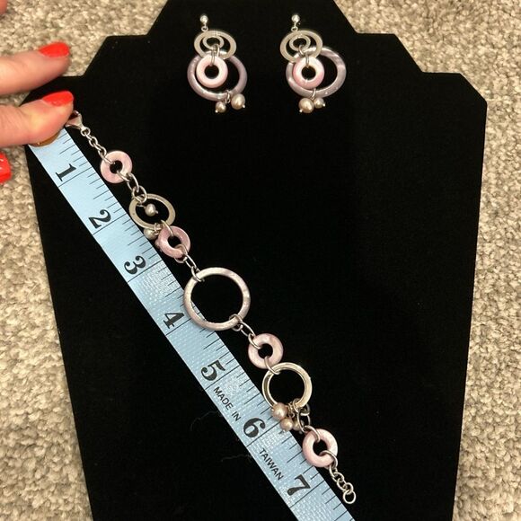 Ballard & Ballard Bracelet and Chandelier Earrings Set Silver, Pink and Lavender - Picture 6 of 7